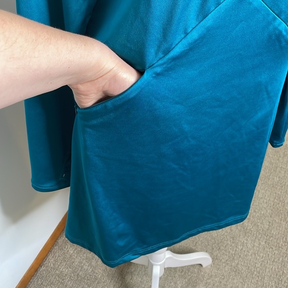 Betabrand Red Eye Travel Dress - Picture 4 of 12